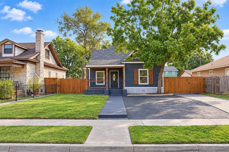 1417 Circle Park Boulevard, Fort Worth TX 76164