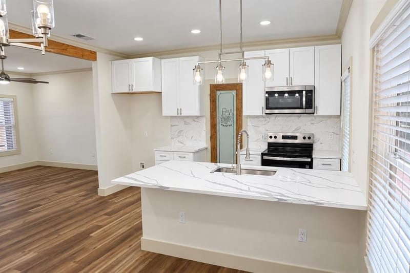 1417 Circle Park Boulevard, Fort Worth TX 76164 - Photo 9