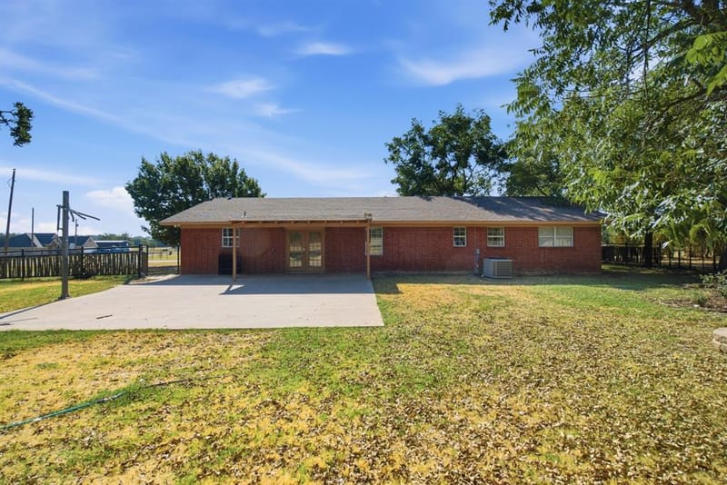 311 Dennis Road, Lipan TX 76462 - Photo 24