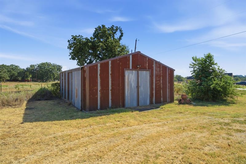 311 Dennis Road, Lipan TX 76462 - Photo 30