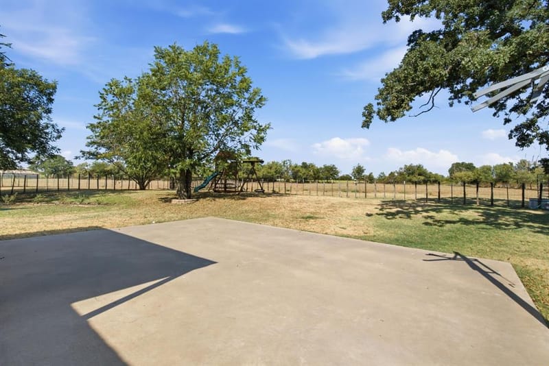 311 Dennis Road, Lipan TX 76462 - Photo 25