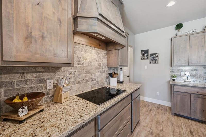 110 Oak View Drive, Godley TX 76044 - Photo 9