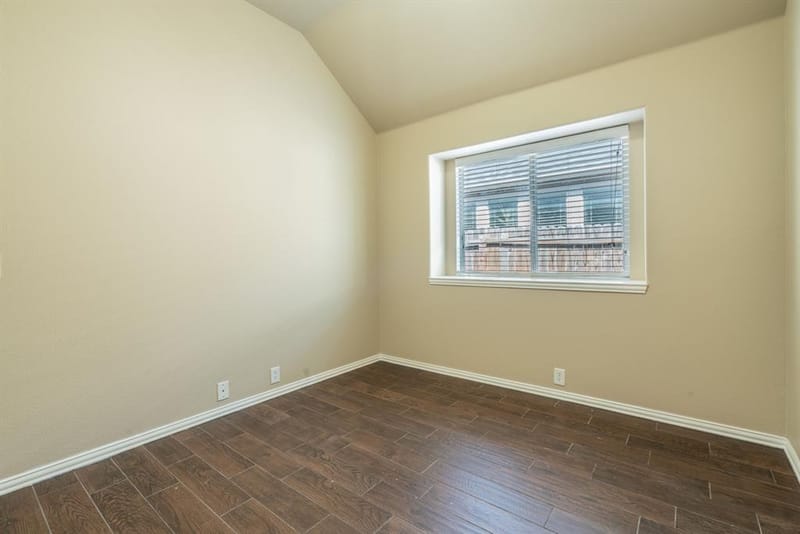 712 Cheryl Street, Crowley TX 76036 - Photo 17