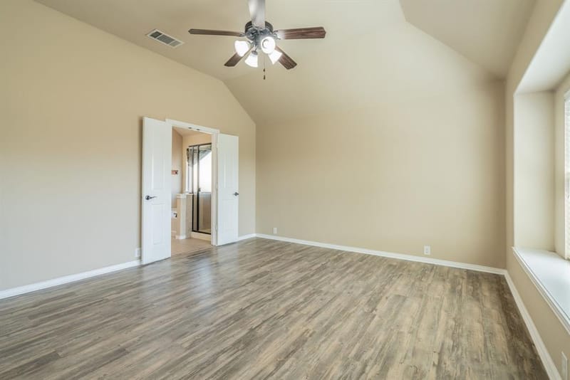 712 Cheryl Street, Crowley TX 76036 - Photo 11