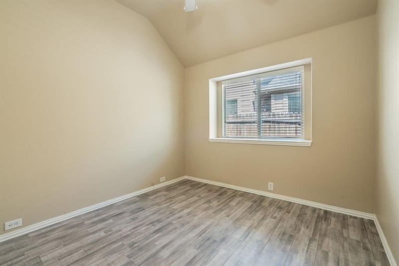 712 Cheryl Street, Crowley TX 76036 - Photo 19
