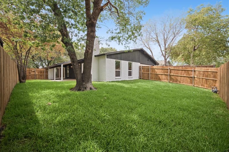 3225 Collins Boulevard, Garland TX 75044 - Photo 23