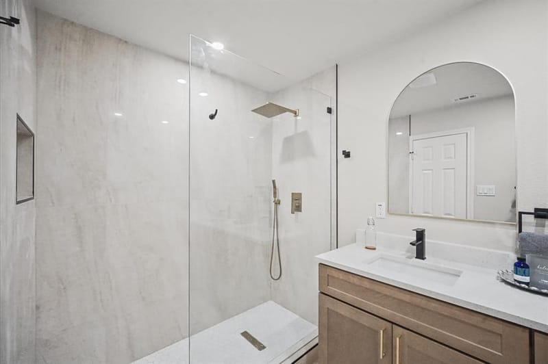 3225 Collins Boulevard, Garland TX 75044 - Photo 20