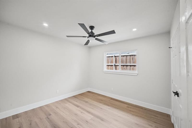 3225 Collins Boulevard, Garland TX 75044 - Photo 18
