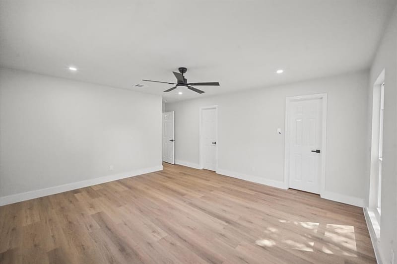 3225 Collins Boulevard, Garland TX 75044 - Photo 19
