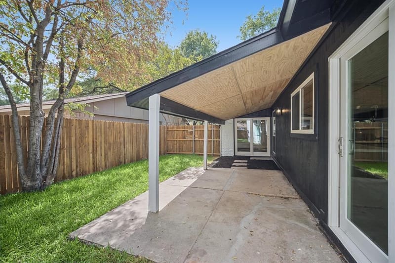 3225 Collins Boulevard, Garland TX 75044 - Photo 25