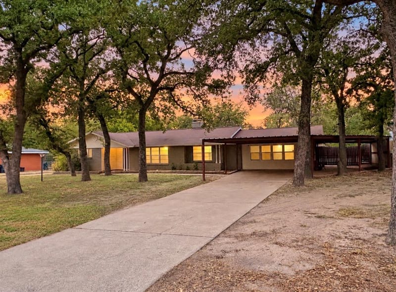 4500 Idylwood Lane, Waco TX 76705 - Photo 2