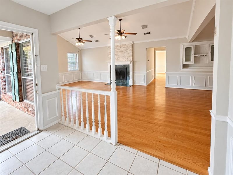 17922 Hillcrest Road, Dallas TX 75252 - Photo 2