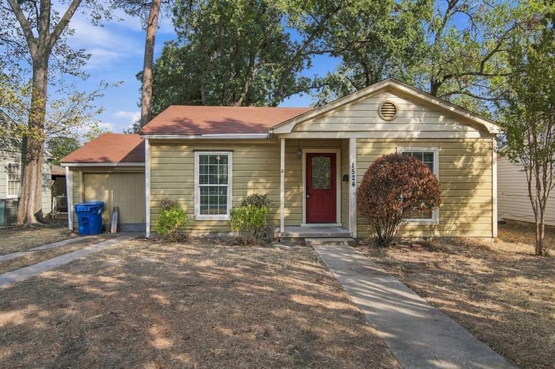 1524 Maplewood Avenue, Corsicana TX 75110