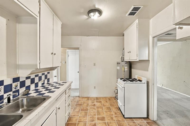 1524 Maplewood Avenue, Corsicana TX 75110 - Photo 5