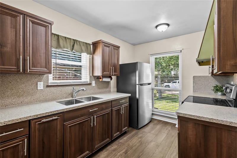 3505 S Columbine Lane, Grand Prairie TX 75052 - Photo 2