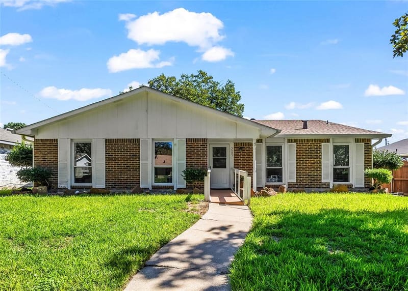 3505 S Columbine Lane, Grand Prairie TX 75052