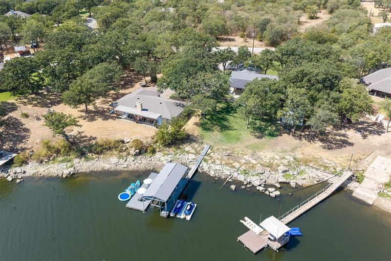 1599 Country Club Road, Bowie TX 76230 - Photo 34