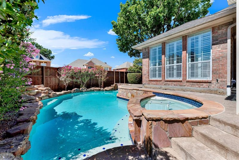 4020 MAYFLOWER Lane, Plano TX 75024 - Photo 2