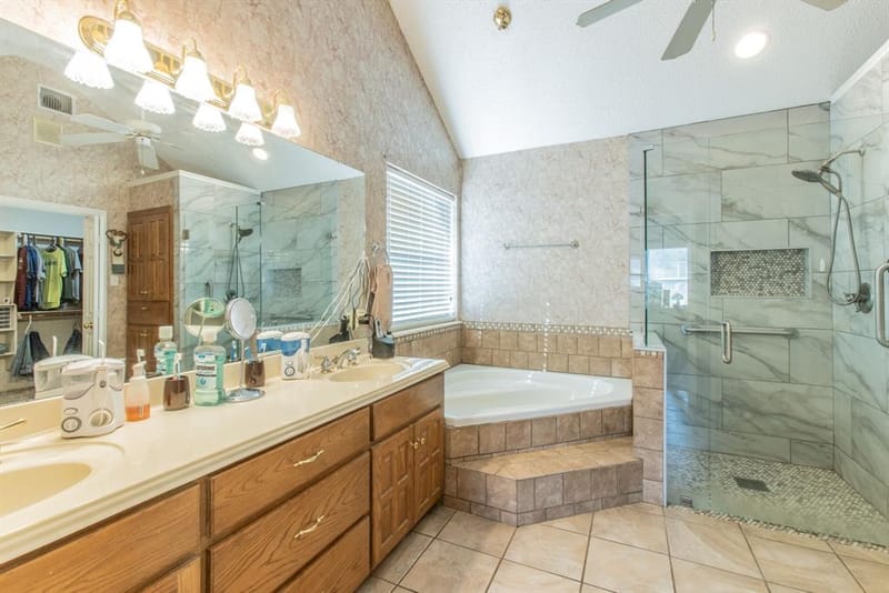 704 Saratoga Drive, Robinson TX 76706 - Photo 11
