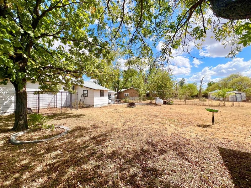 502 N Sixth Street, Bangs TX 76823 - Photo 24