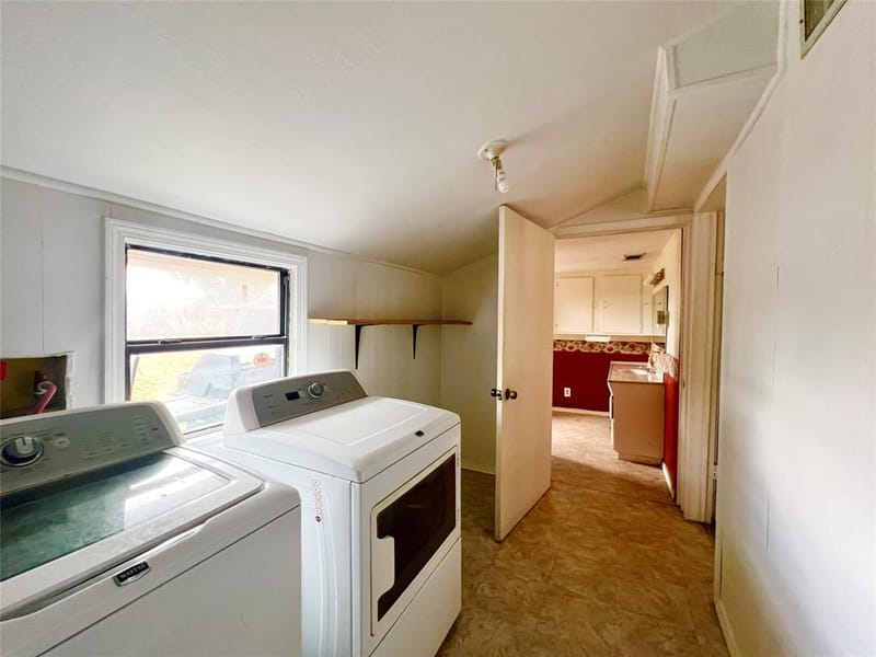 502 N Sixth Street, Bangs TX 76823 - Photo 15