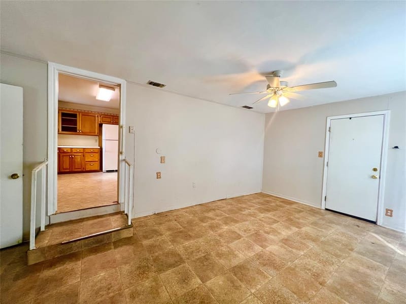502 N Sixth Street, Bangs TX 76823 - Photo 8