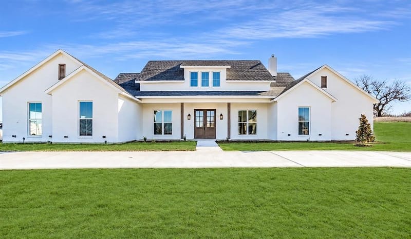151 Tres Vistas Court, Cresson TX 76035