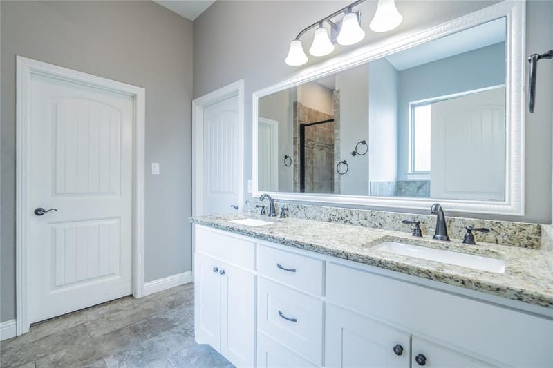 3005 Dry Creek Court, Decatur TX 76234 - Photo 12