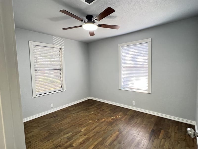 725 E Main Street, Denison TX 75021 - Photo 12