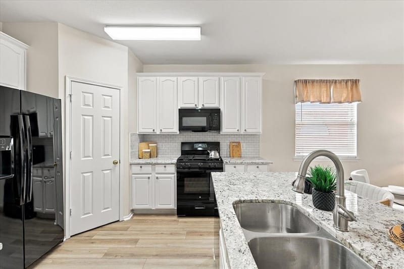 2901 Drake Court, McKinney TX 75072 - Photo 12