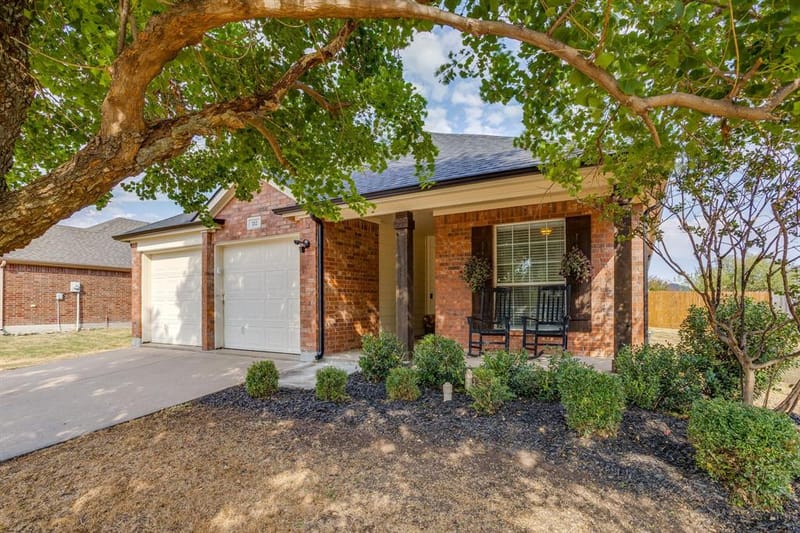 212 Bison Meadow Drive, Waxahachie TX 75165 - Photo 2