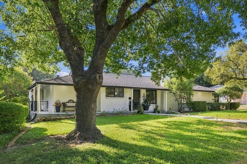 1805 Ems Road E, Fort Worth TX 76116 - Photo 3