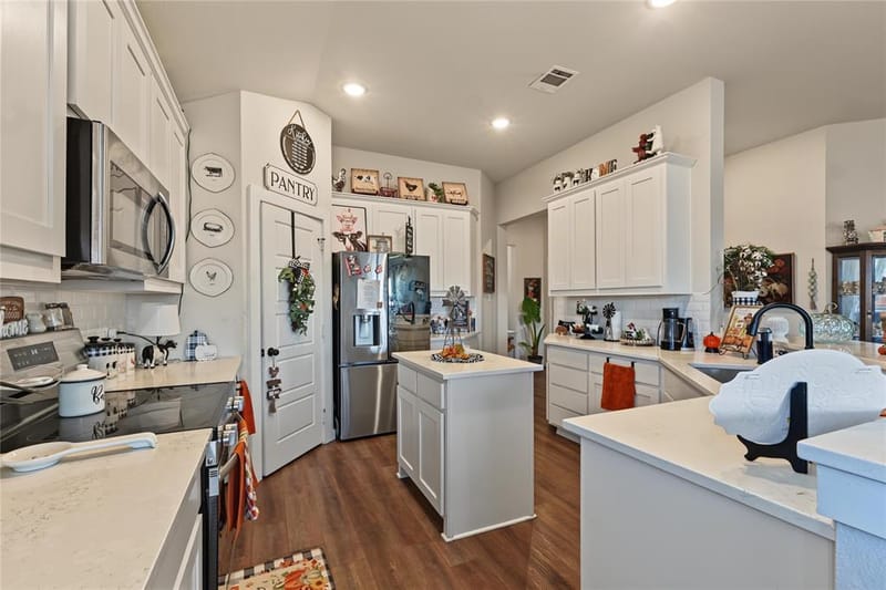1400 Quail Creek Drive, Cleburne TX 76033 - Photo 7