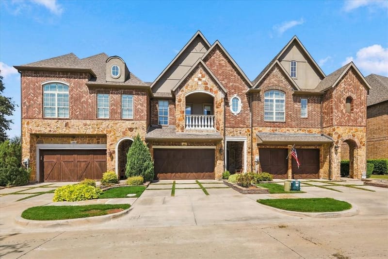 2809 Creekway Drive, Carrollton TX 75010