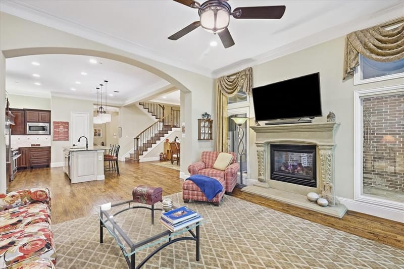 2809 Creekway Drive, Carrollton TX 75010 - Photo 11