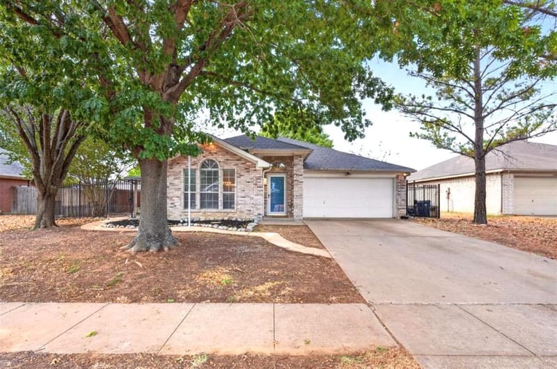 1150 Marc Street, Burleson TX 76028