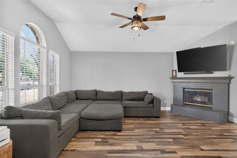 1150 Marc Street, Burleson TX 76028 - Photo 10