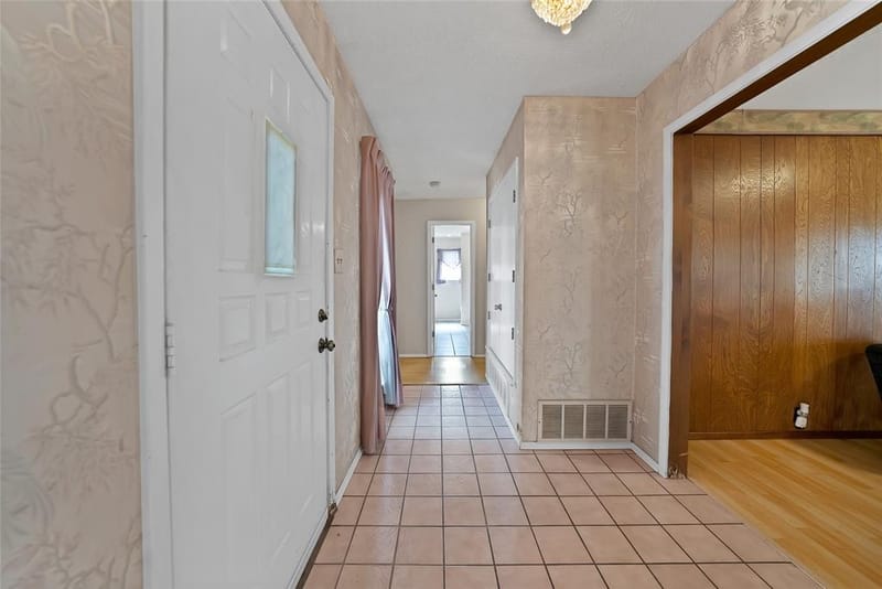 2004 Stefani Court, Arlington TX 76013 - Photo 7