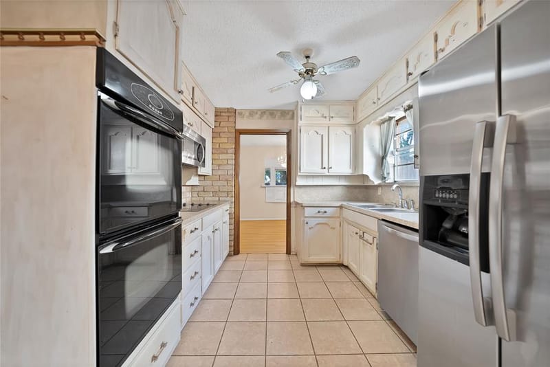 2004 Stefani Court, Arlington TX 76013 - Photo 11