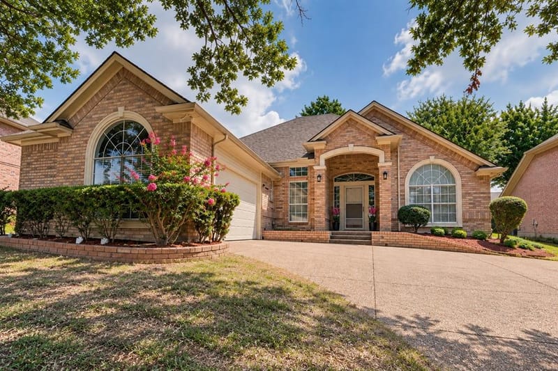2508 Peach Blossom Court, Bedford TX 76021