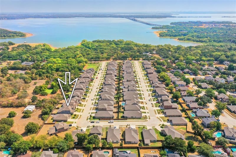 233 Luna Lane, Lake Dallas TX 75065 - Photo 4