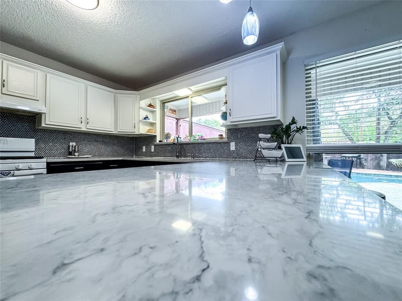 4805 Bonneville Drive, Arlington TX 76016 - Photo 13