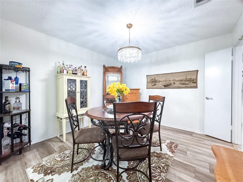 4805 Bonneville Drive, Arlington TX 76016 - Photo 18