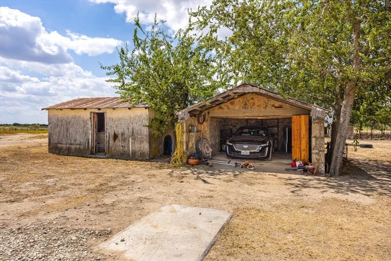 234 County Road 127, Carlton TX 76436 - Photo 20