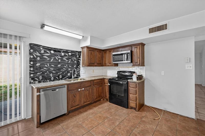 2314 Placid Drive, Carrollton TX 75007 - Photo 8