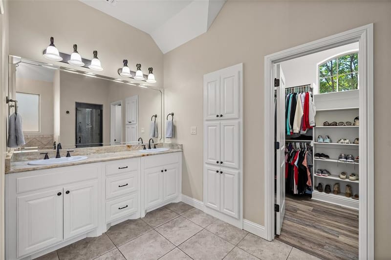2825 Willow Ridge Circle, Granbury TX 76049 - Photo 22