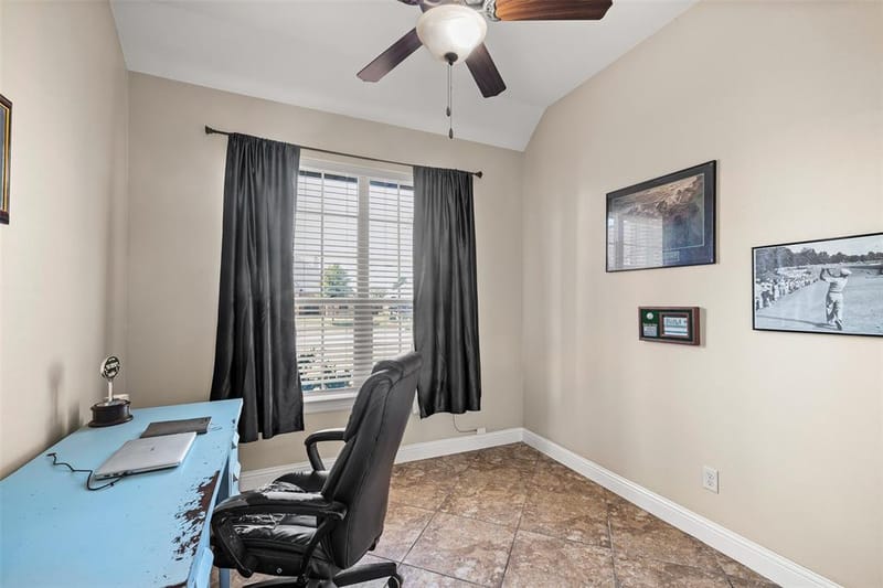 2825 Willow Ridge Circle, Granbury TX 76049 - Photo 18