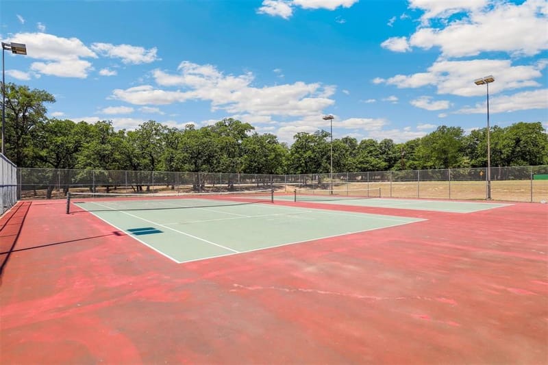 780 Stribling Circle, Azle TX 76020 - Photo 31