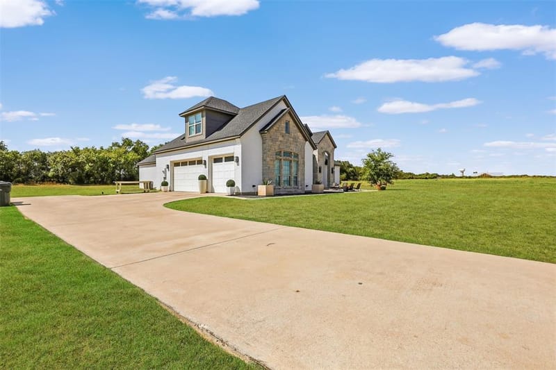 133 Heritage Springs Drive, Brock TX 76087 - Photo 37