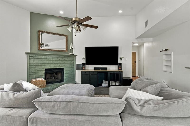 831 Beverly Drive, Grapevine TX 76051 - Photo 6